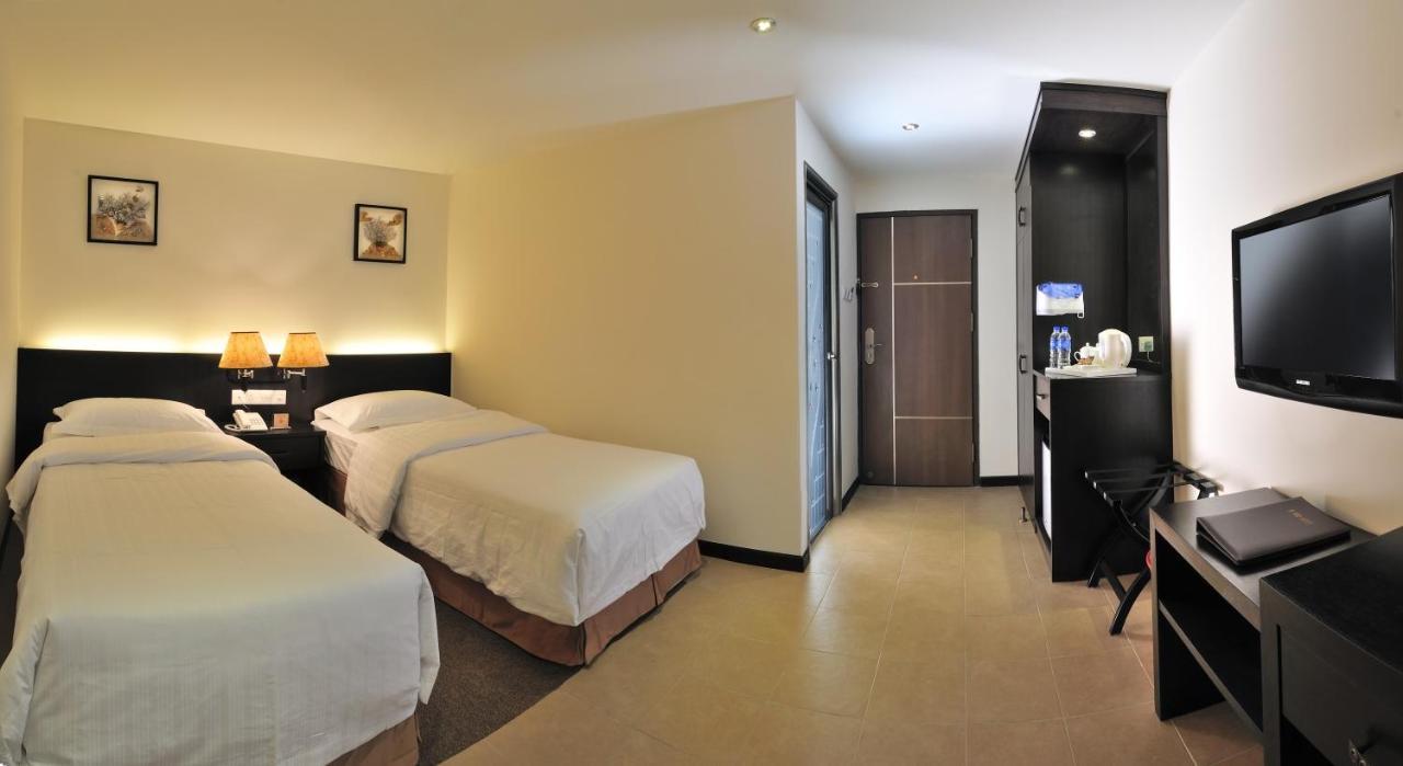 Ernes Hotel بيراي المظهر الخارجي الصورة