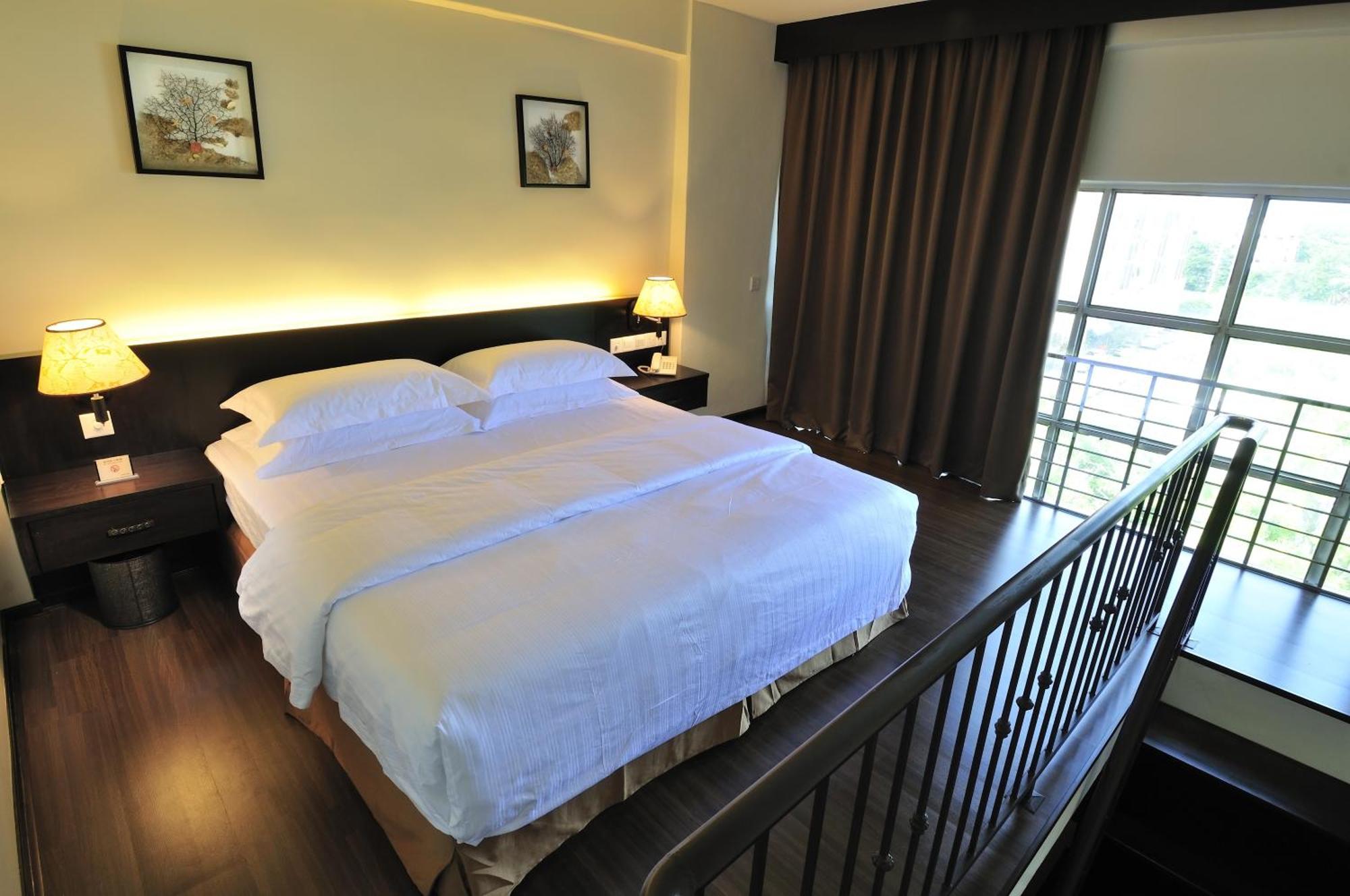 Ernes Hotel بيراي المظهر الخارجي الصورة